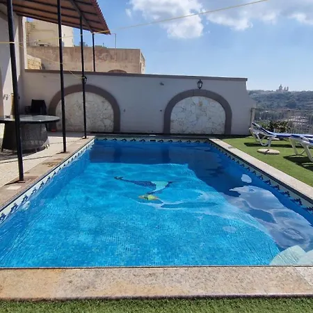 Modern - Valley View Pool *