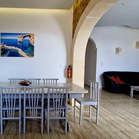 Modern - Valley View Pool Дом отдыха *