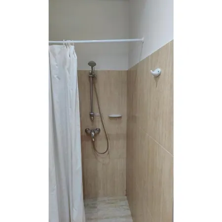 Modern - Valley View Pool Дом отдыха Шаара