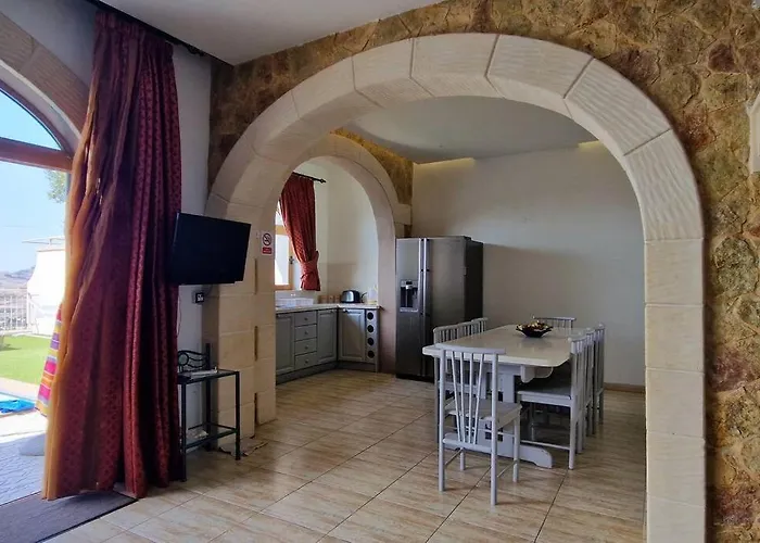 Modern - Valley View Pool