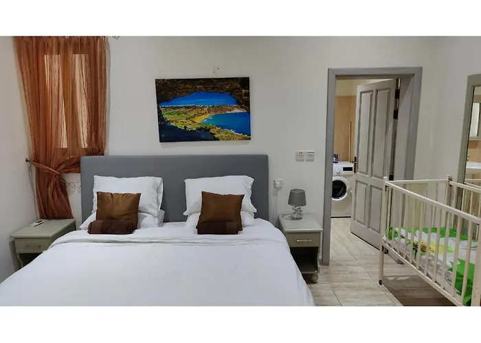 Modern - Valley View Pool